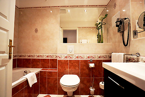 Hotel Berlin Standard Zimmer eigenes WC